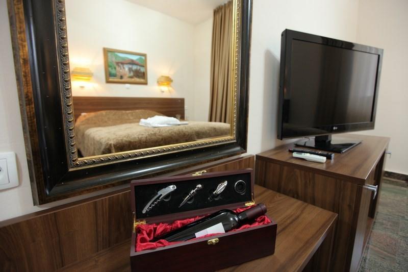 Hotel Kratis Kratovo Zimmer foto